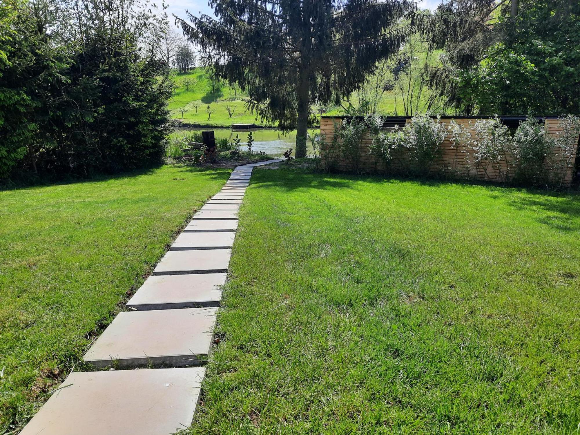 Bungalov Na Brehu Labe S Vlastnim Molem Pardubice Exterior foto